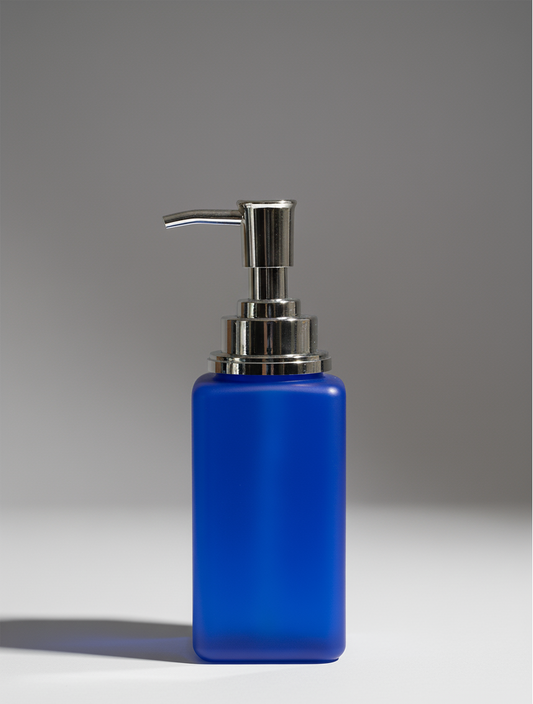 Découvrez le Gel Douche Nila Dodo Luxury, formulé à base de poudre de Nila et de beurre de karité. Nettoie, unifie et illumine la peau tout en l’hydratant. Idéal pour révéler un teint doux, uniforme et éclatant au naturel.