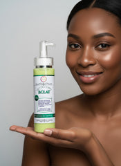 Le Lait de Corps Éclat Dodo Luxury hydrate, unifie et illumine le teint tout en laissant un fini doux et soyeux.