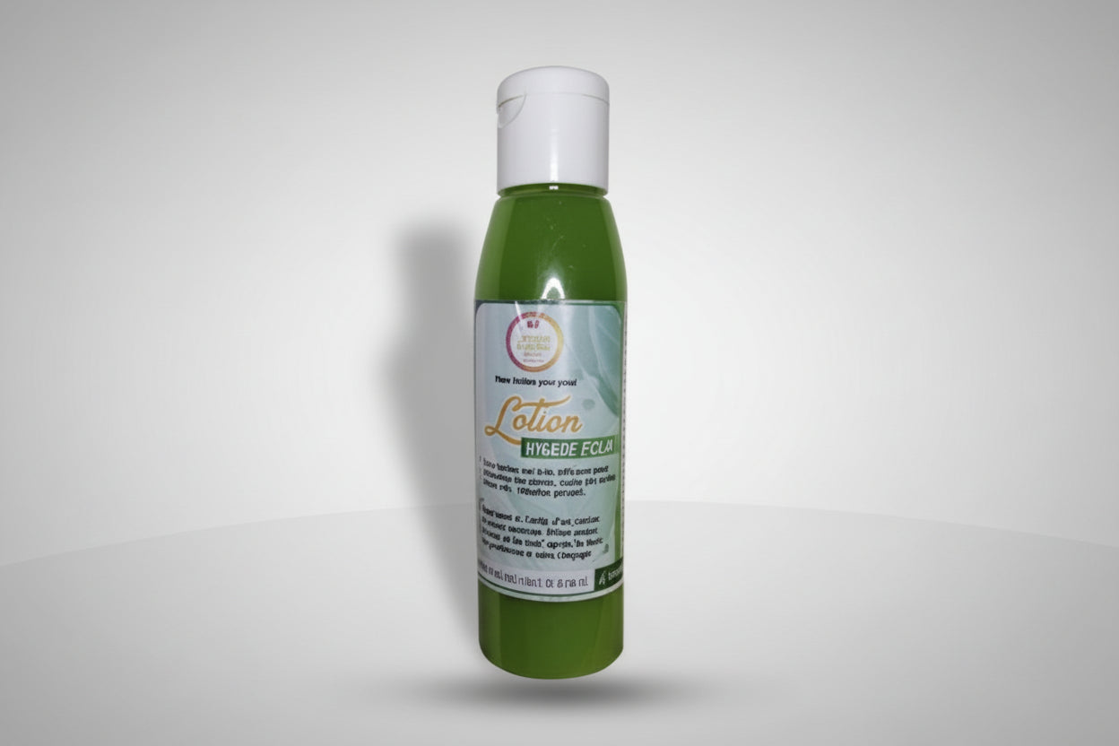  La Lotion Éclat purifie, resserre les pores et illumine la peau dès la première utilisation.