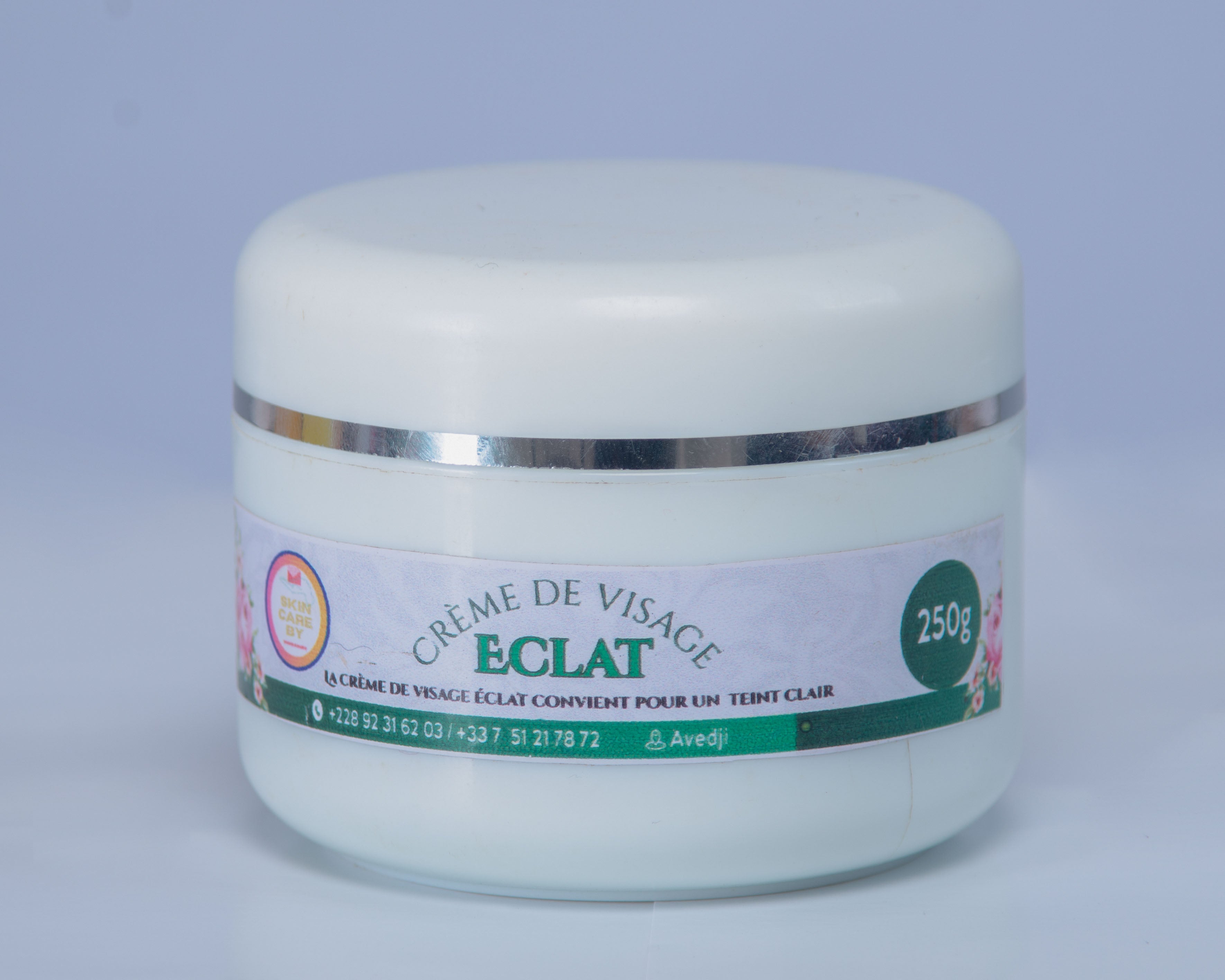 LA Gamme Éclat – Peau Lumineuse et Teint Uniforme